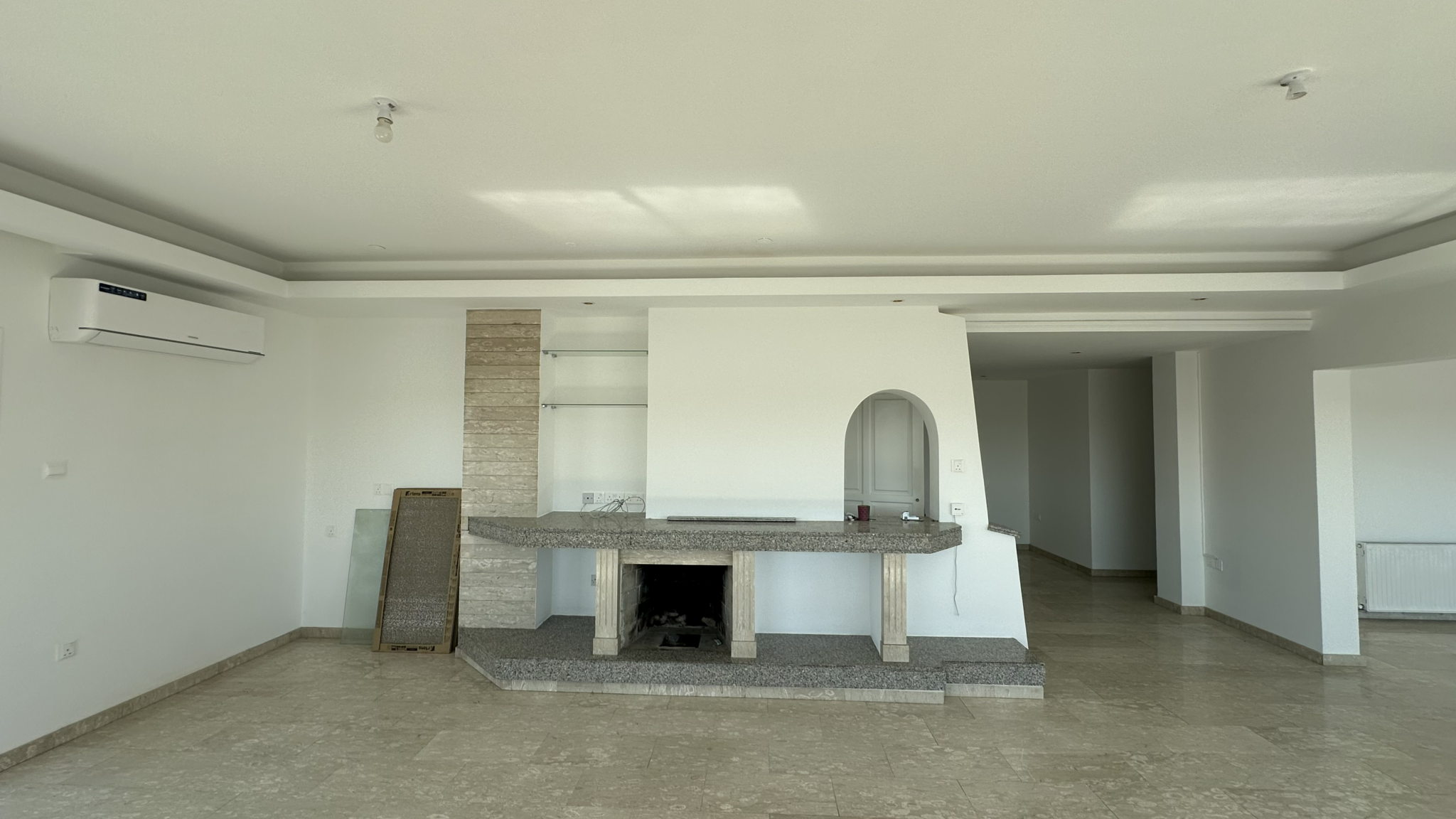 4 Bedroom Whole Floor Apartment In Engomi