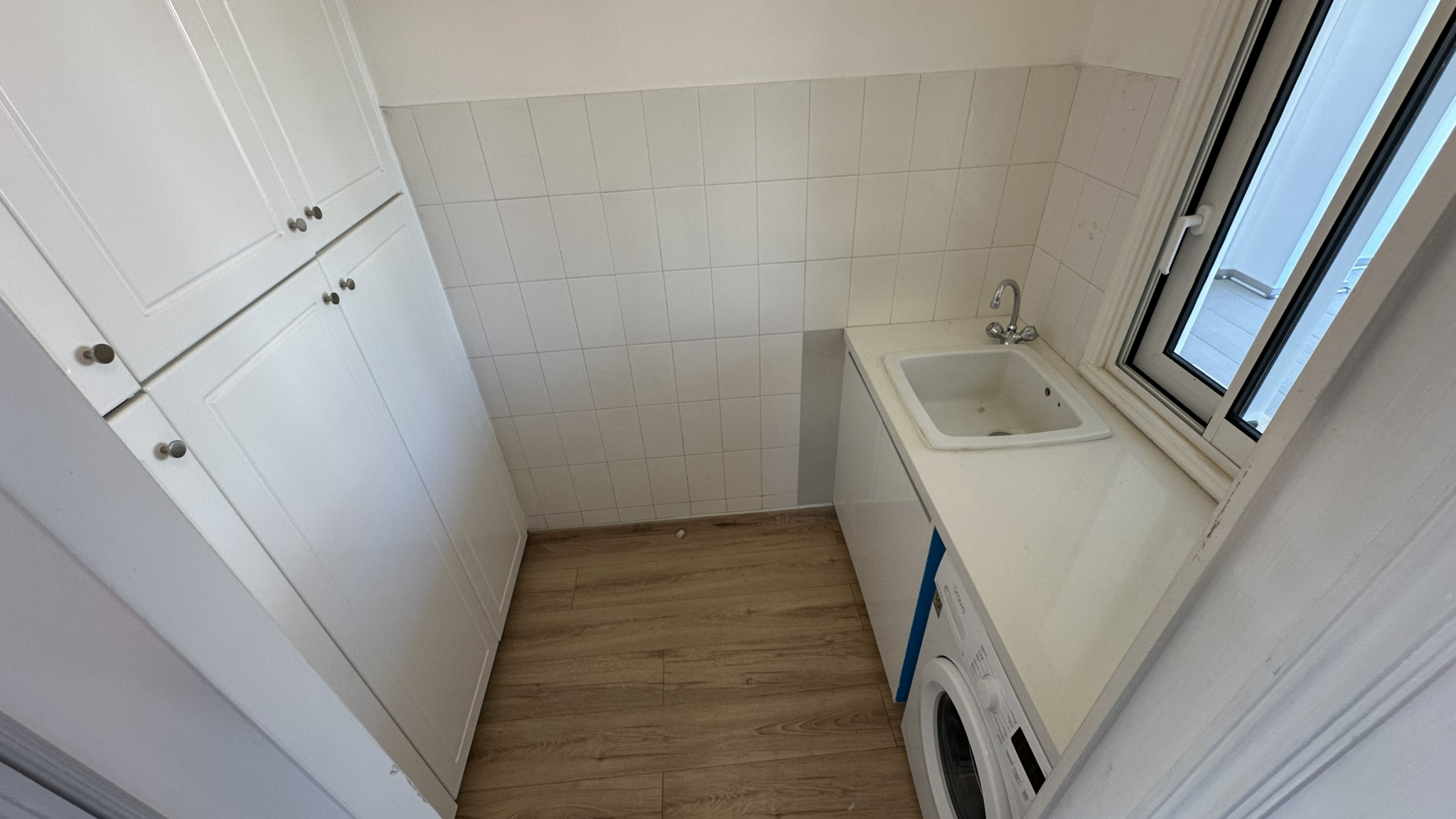 4 Bedroom Whole Floor Apartment In Engomi