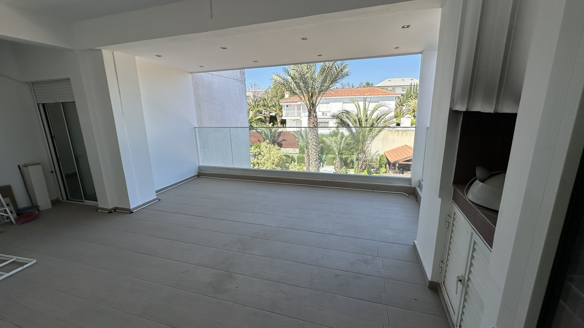 4 Bedroom Whole Floor Apartment In Engomi