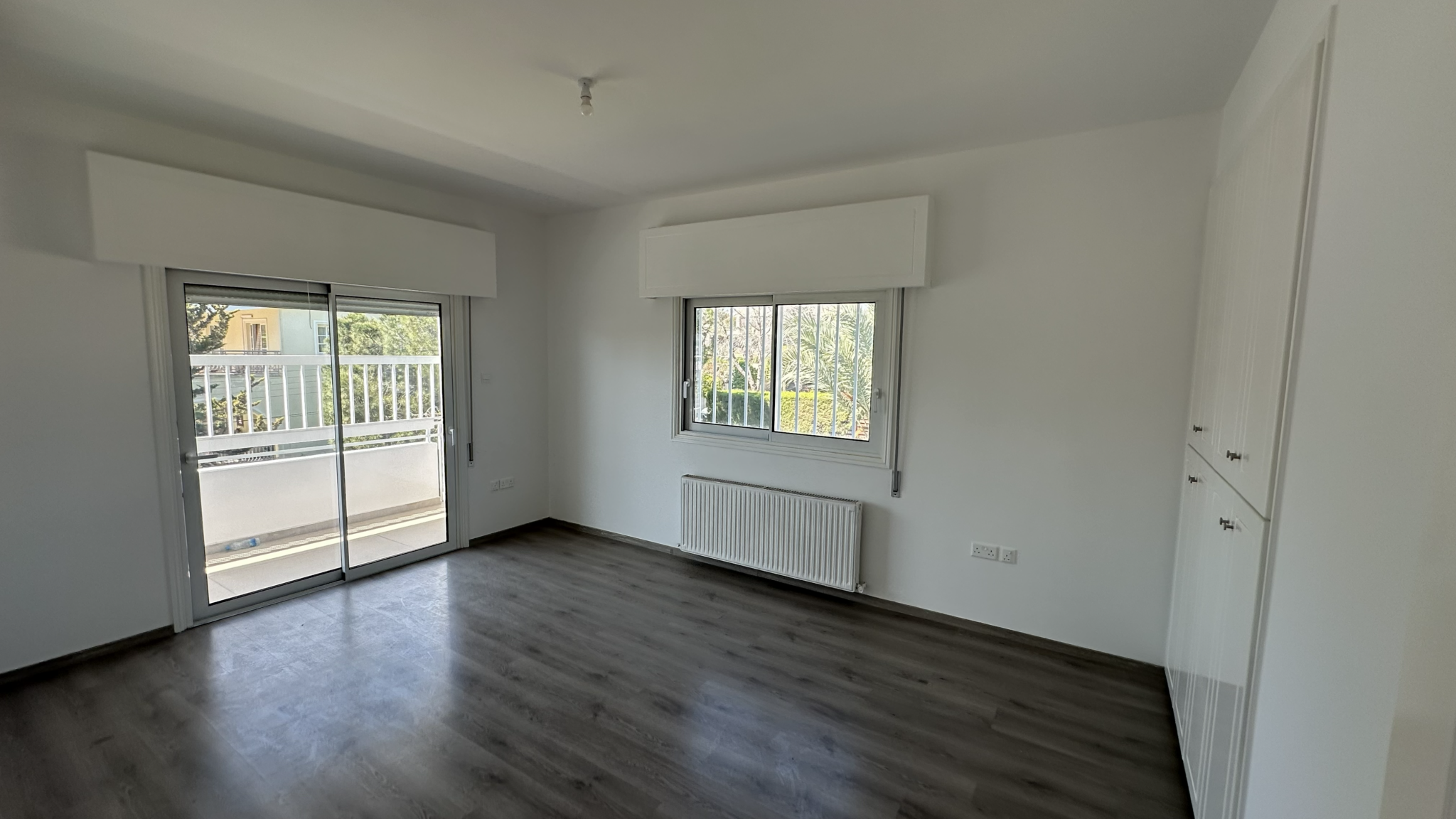 4 Bedroom Whole Floor Apartment In Engomi