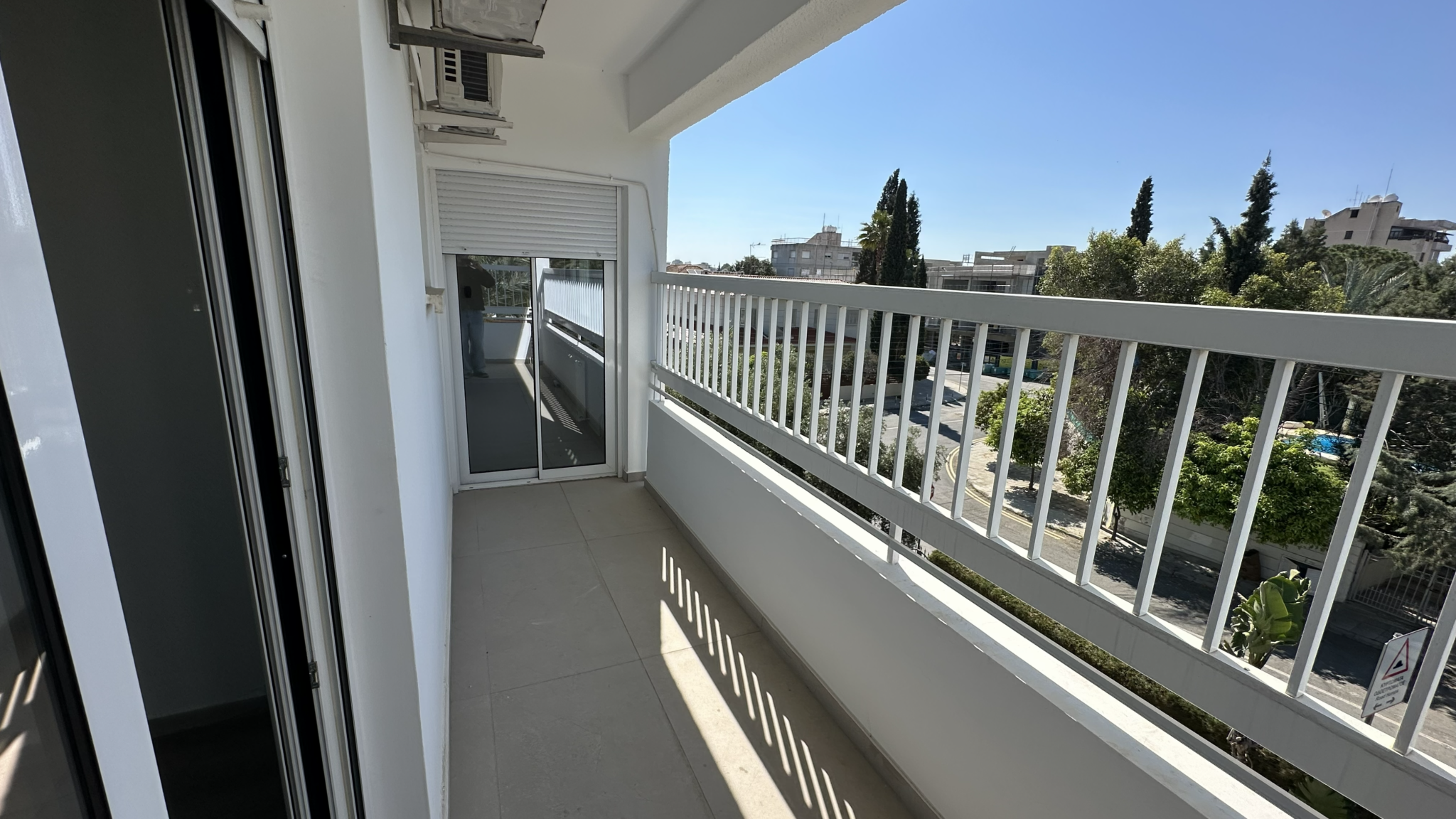 4 Bedroom Whole Floor Apartment In Engomi