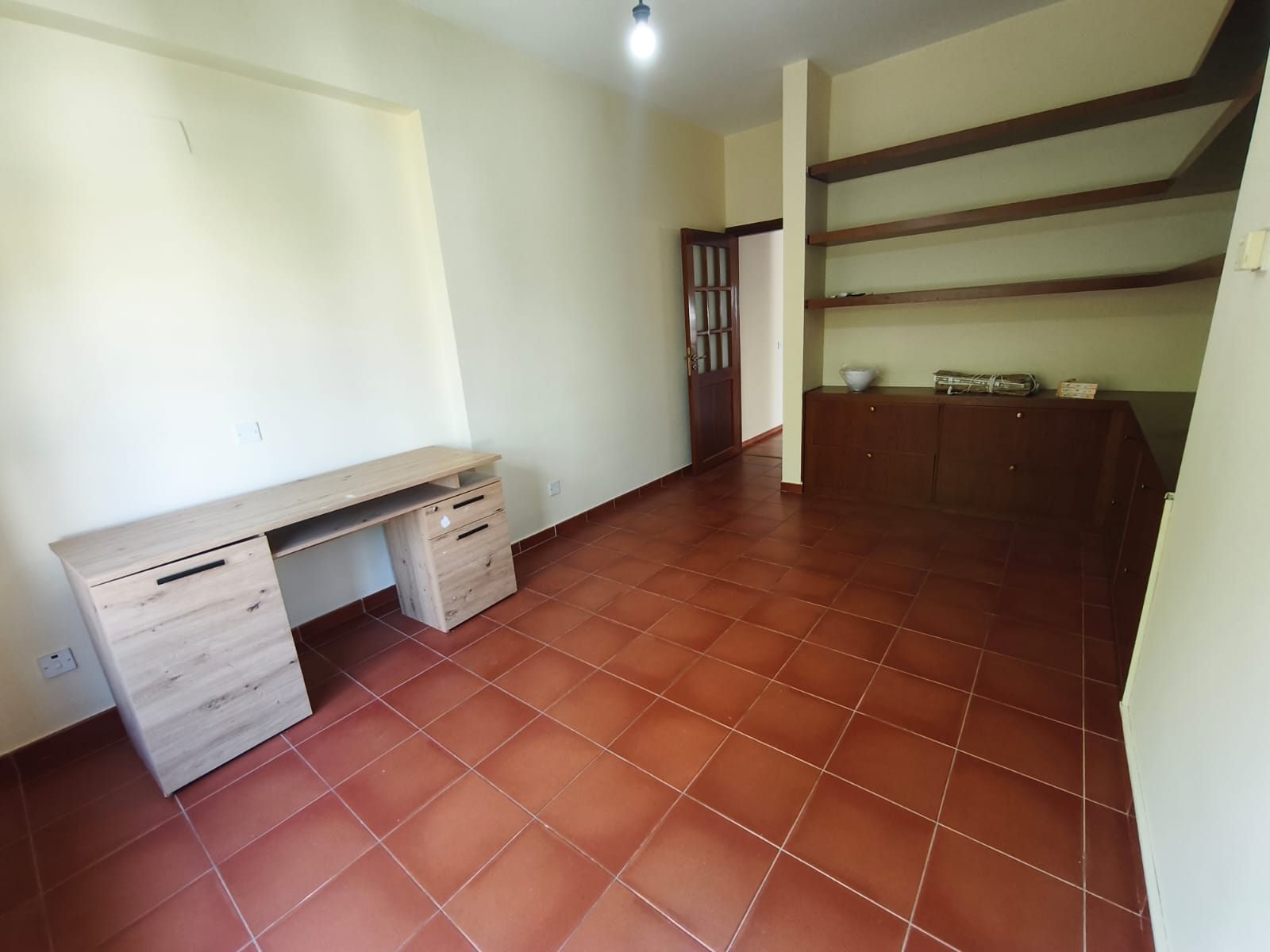 Amazing 3 Bedroom House For Rent In Lakatamia