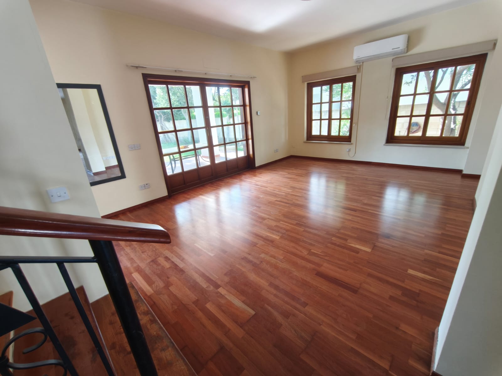 Amazing 3 Bedroom House For Rent In Lakatamia