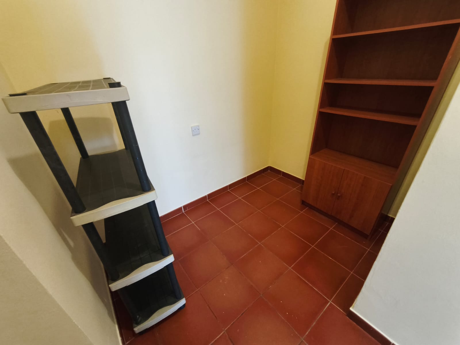 Amazing 3 Bedroom House For Rent In Lakatamia