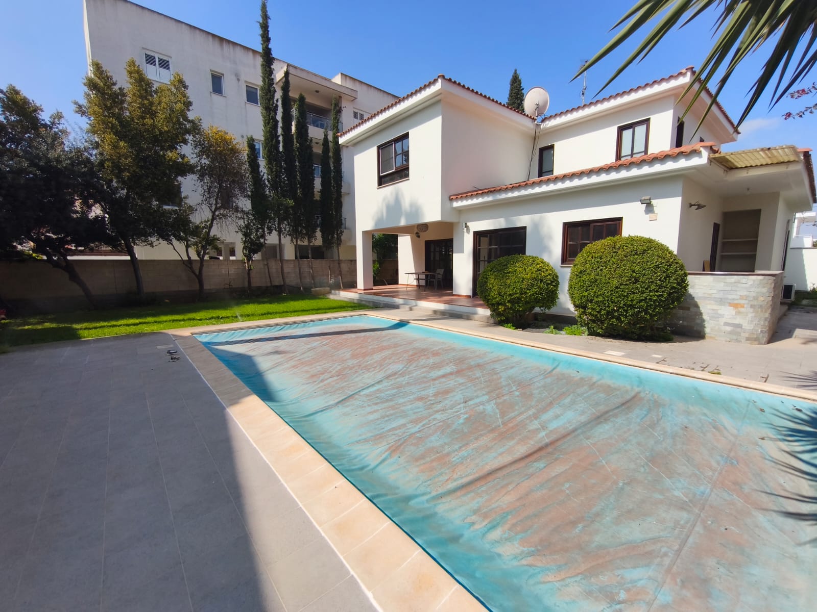 Amazing 3 Bedroom House For Rent In Lakatamia