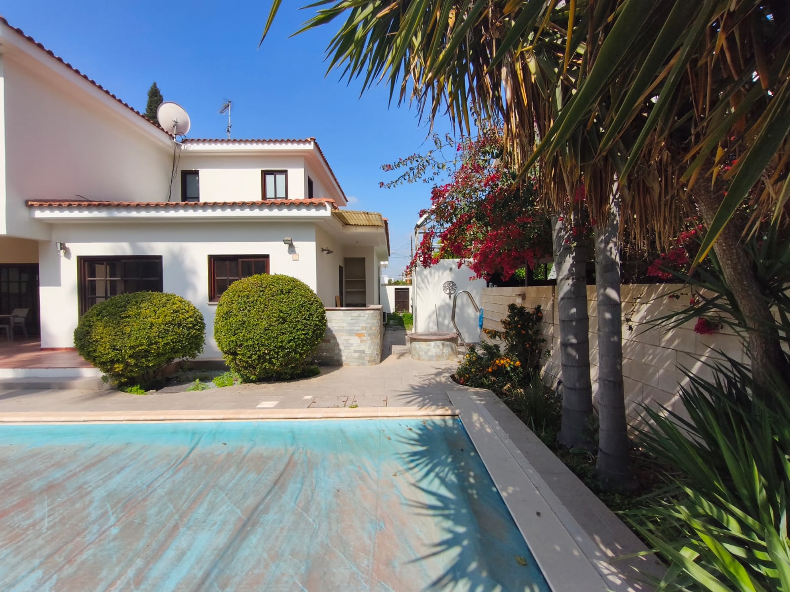 Amazing 3 Bedroom House For Rent In Lakatamia