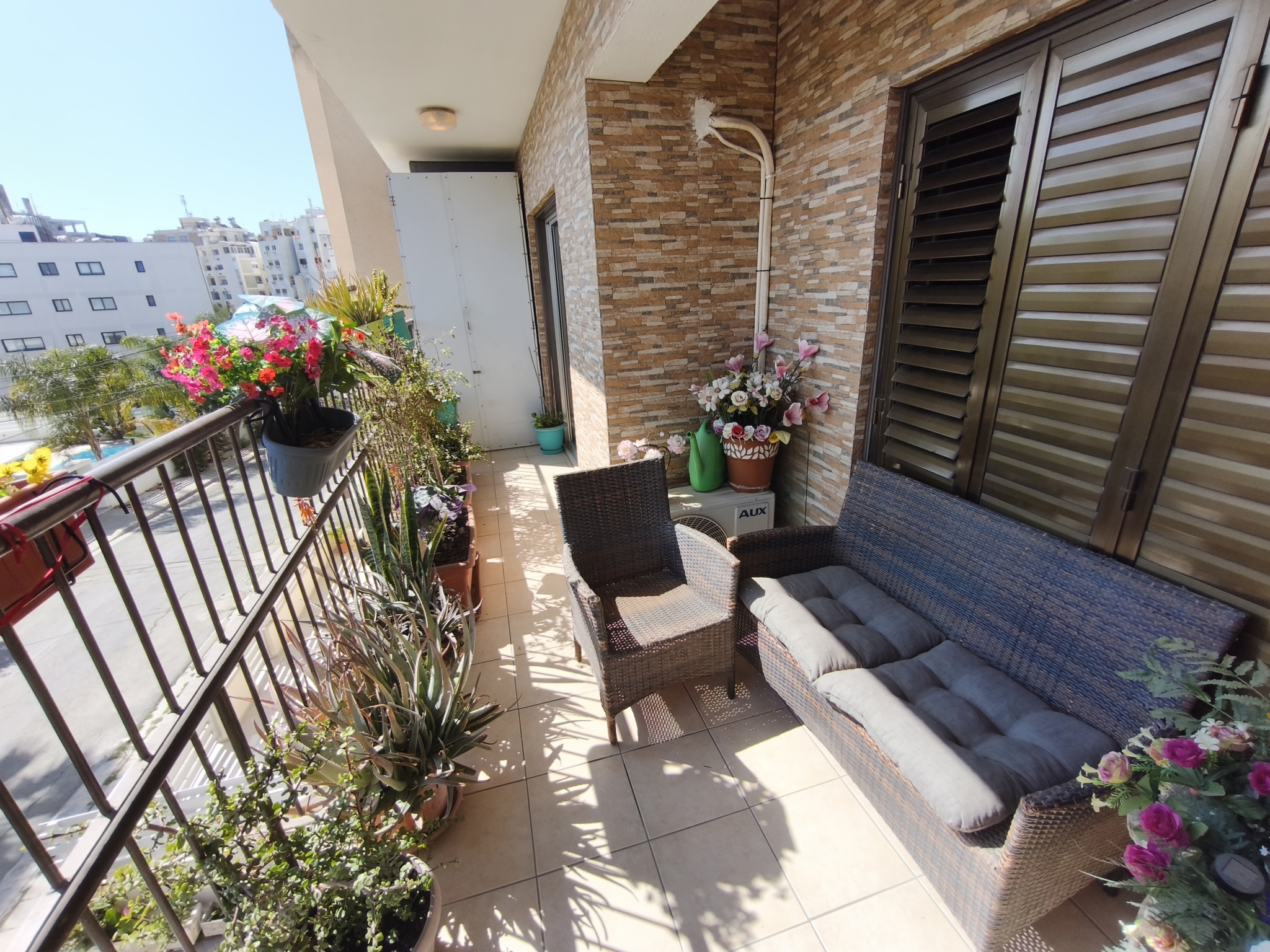 3 Bedroom Apartment Agioi Omologites