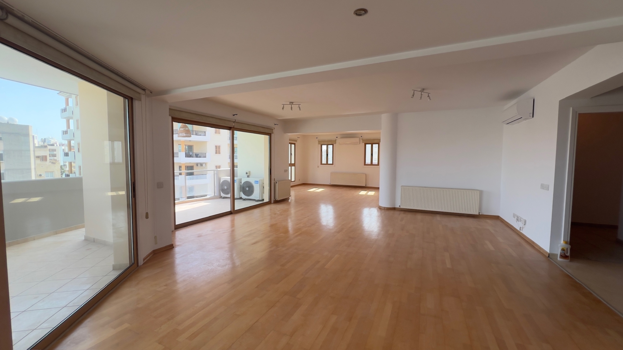 IMG_4032 3 Bedroom Apartment For Rent In Nicosia Centre