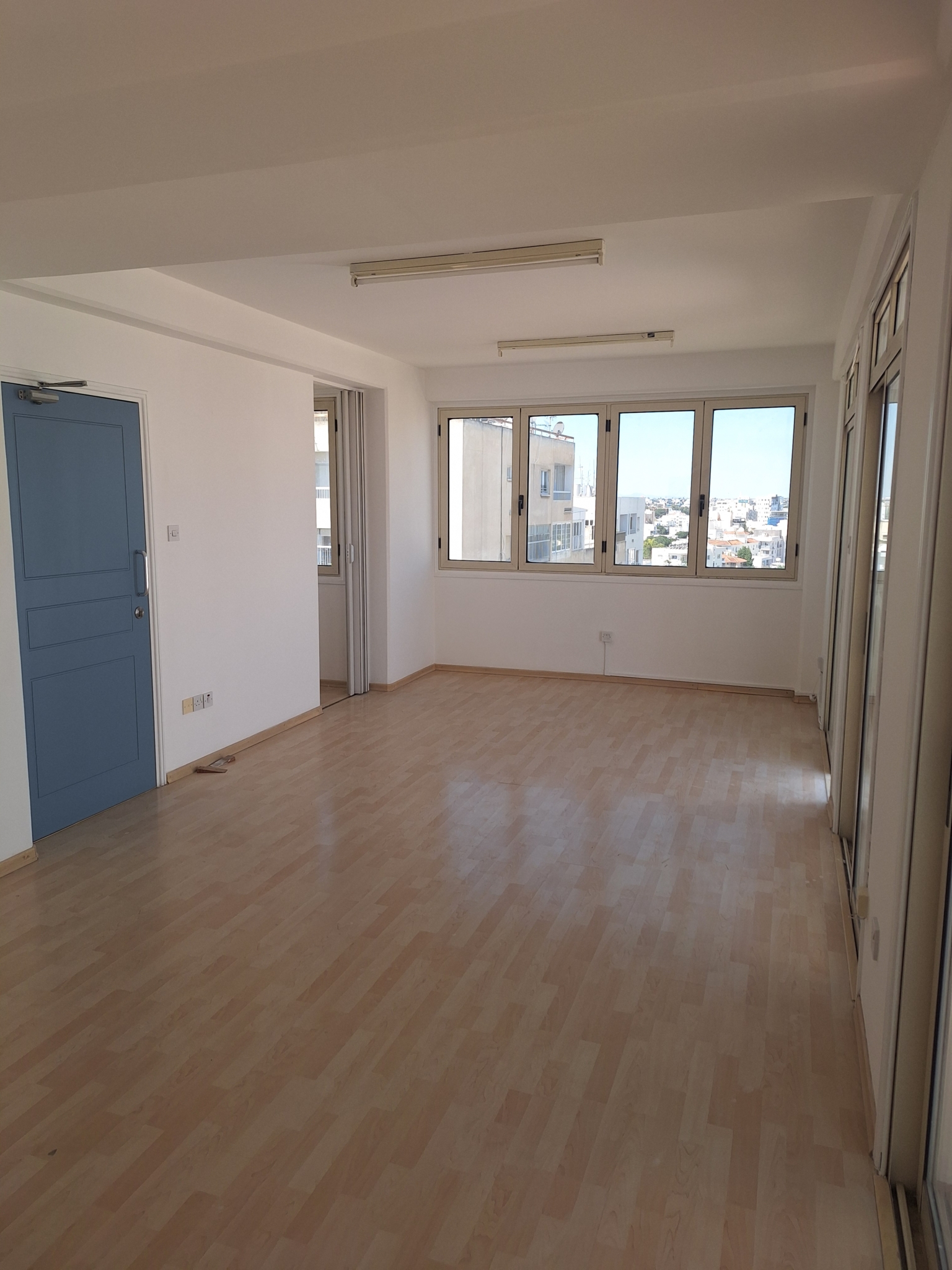 Penthouse Office For Rent In Acropolis