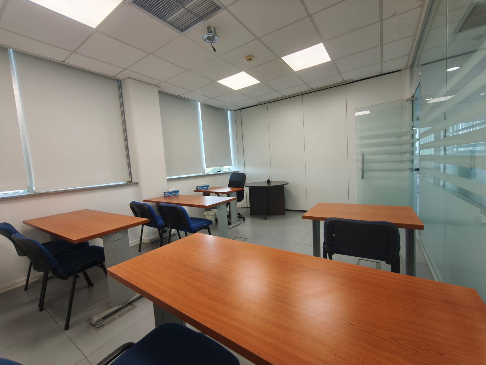 Offices With Ten Rooms In Aglantzia