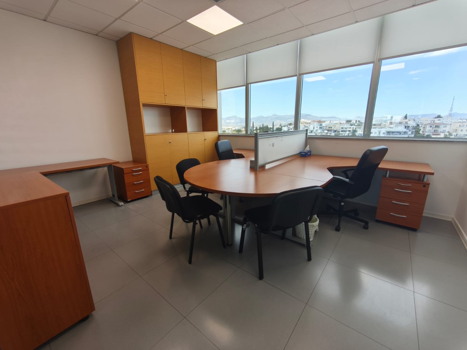 Offices With Ten Rooms In Aglantzia