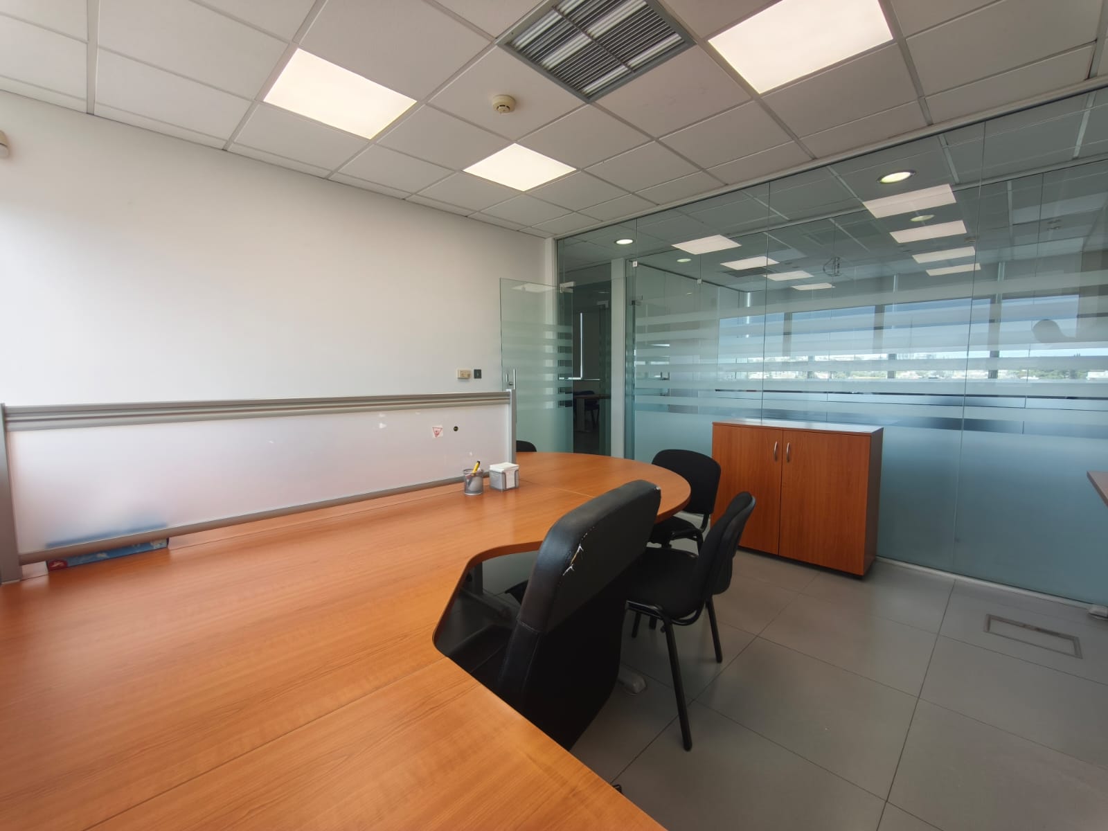 Offices With Ten Rooms In Aglantzia