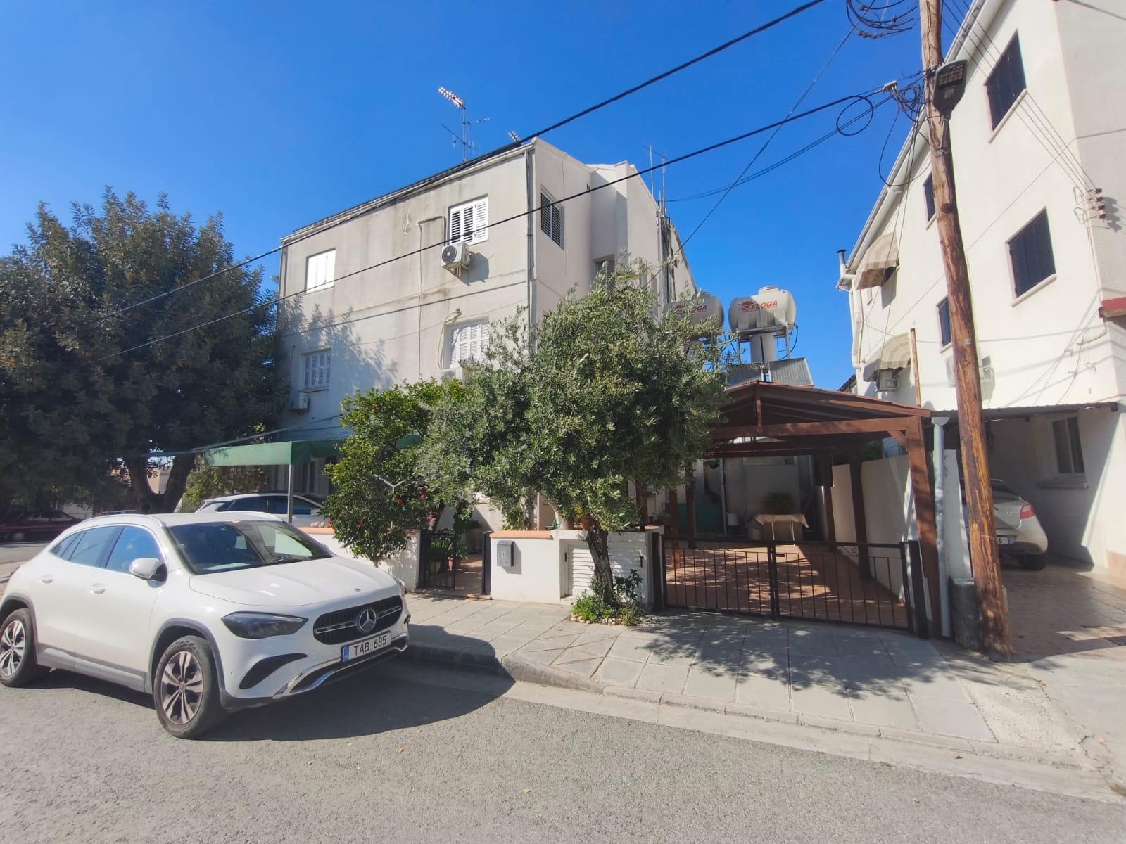 3 Bedroom Apartment For Rent In Strovolos