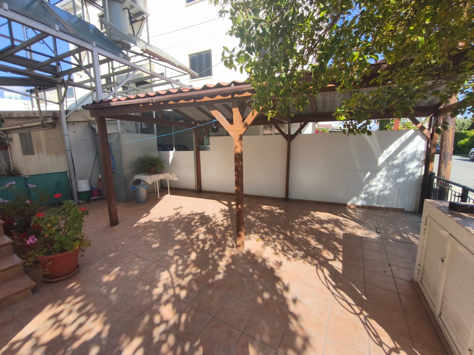 3 Bedroom Apartment For Rent In Strovolos