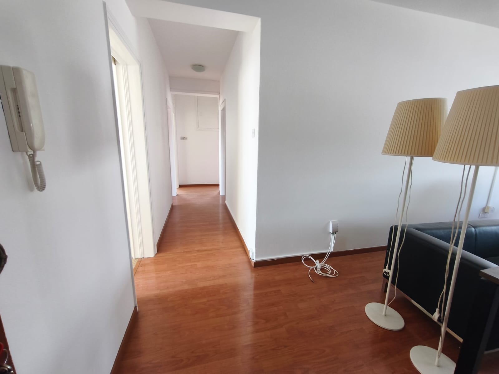 2 + 1 Bedroom Apartment In Agioi Omologites
