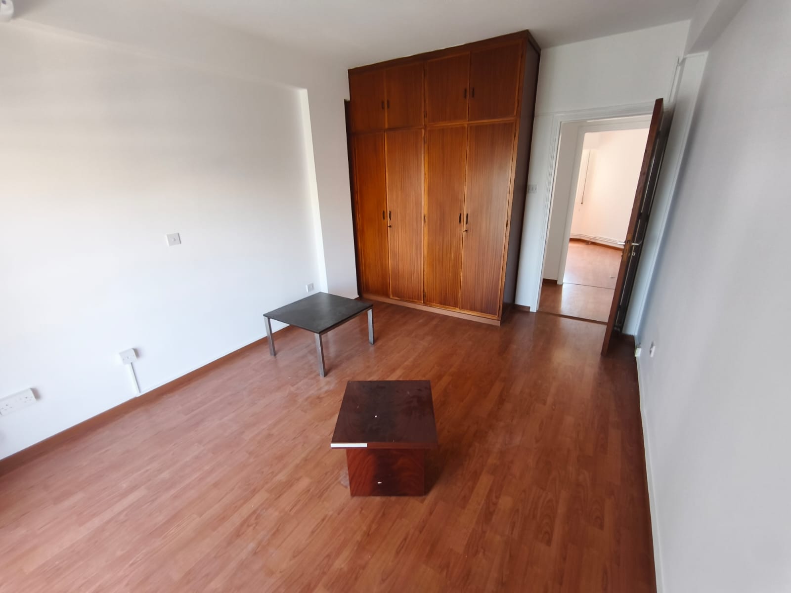 2 + 1 Bedroom Apartment In Agioi Omologites