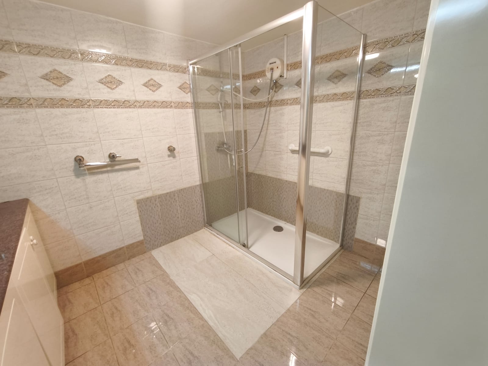3 + 1 Bedroom House For Rent In Engomi