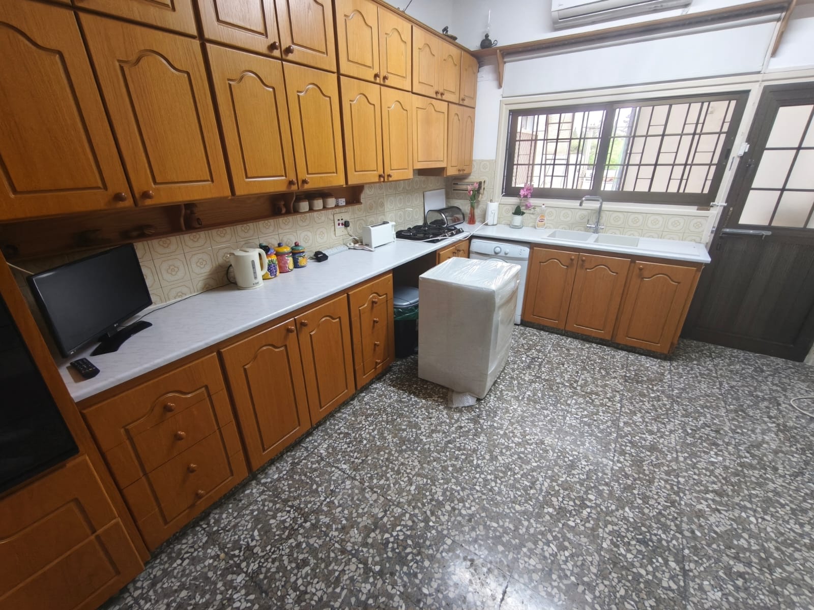 3 + 1 Bedroom House For Rent In Engomi