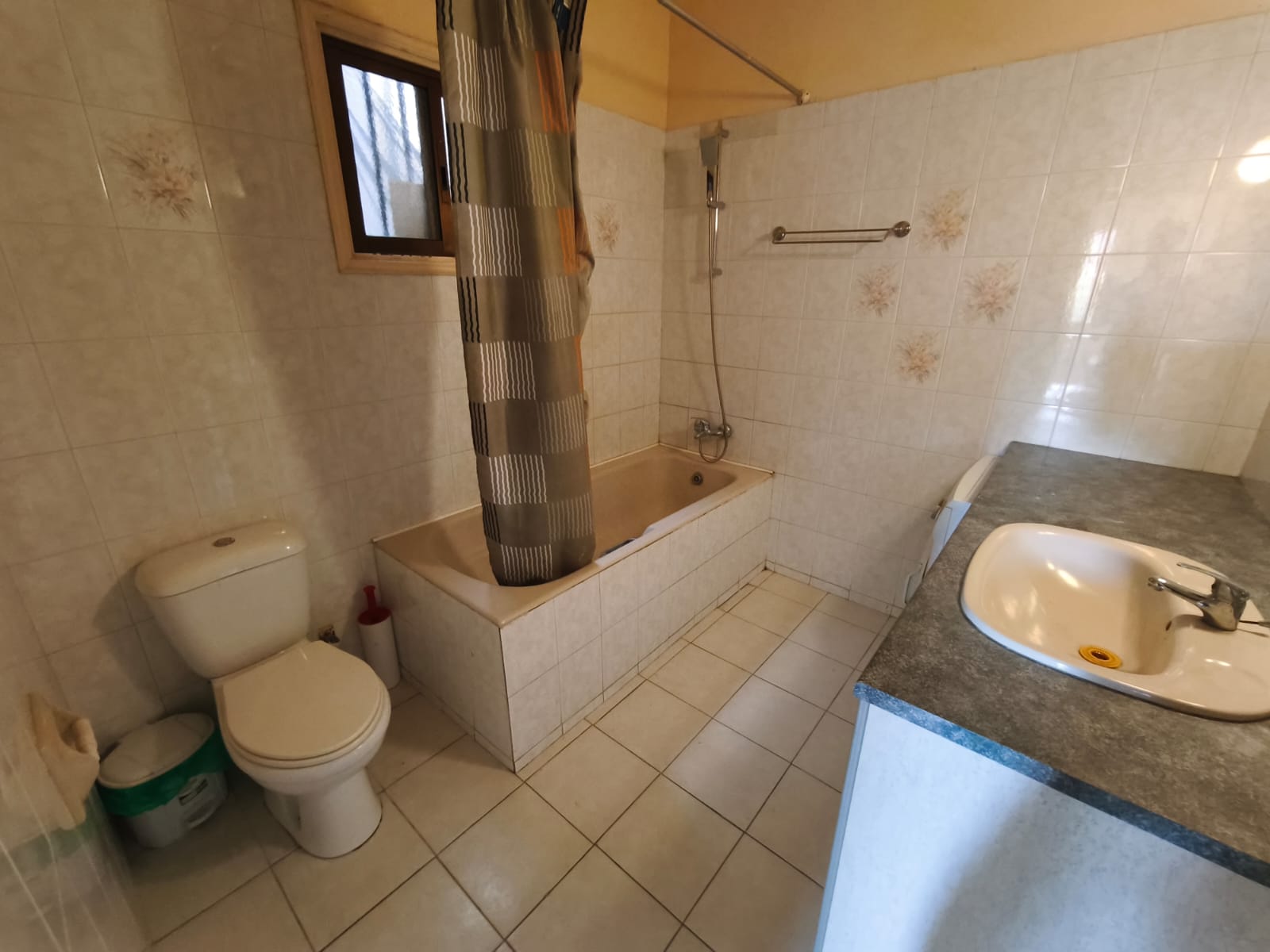 3 + 1 Bedroom Apartment In Aglantzia