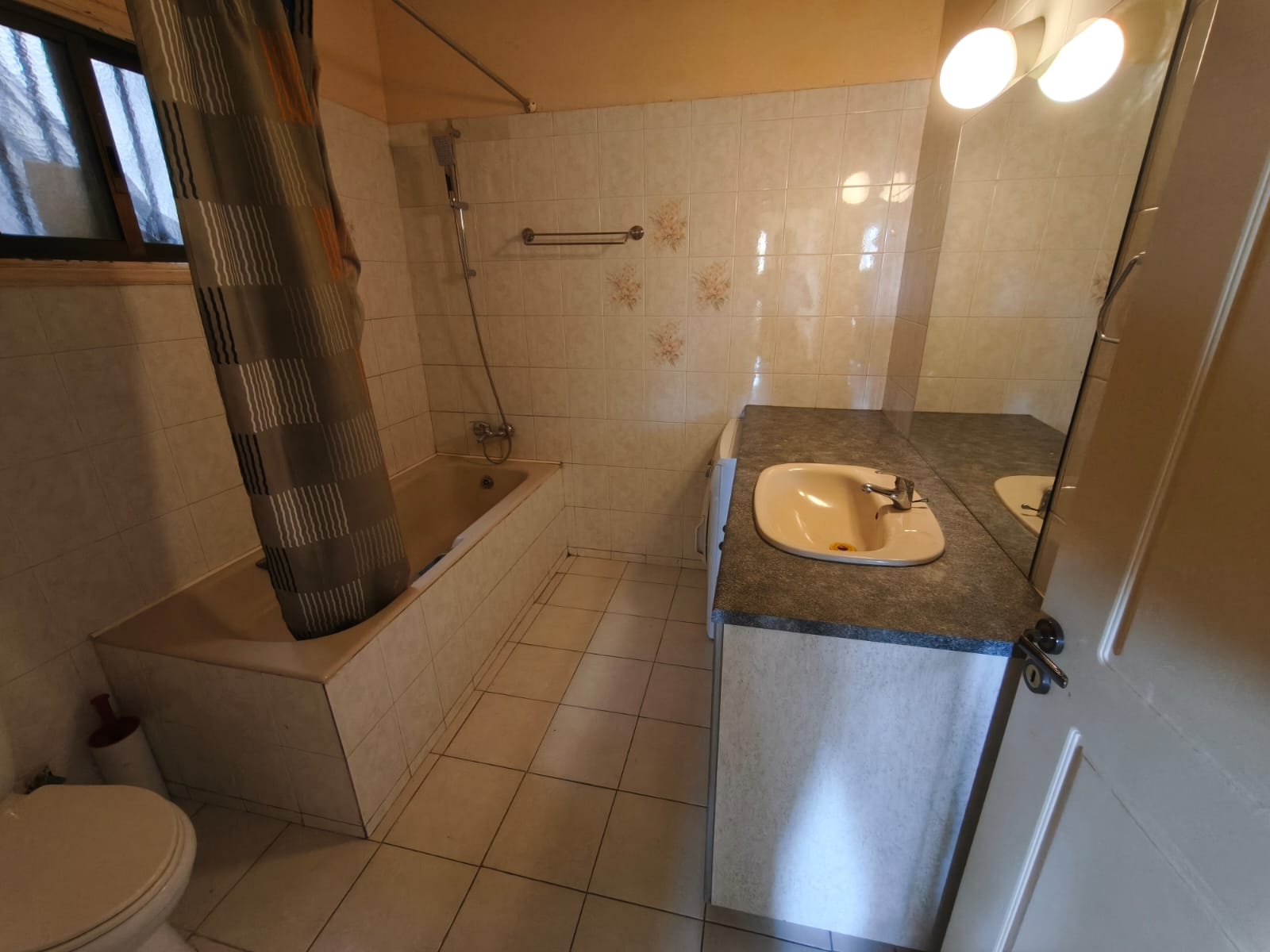 3 + 1 Bedroom Apartment In Aglantzia