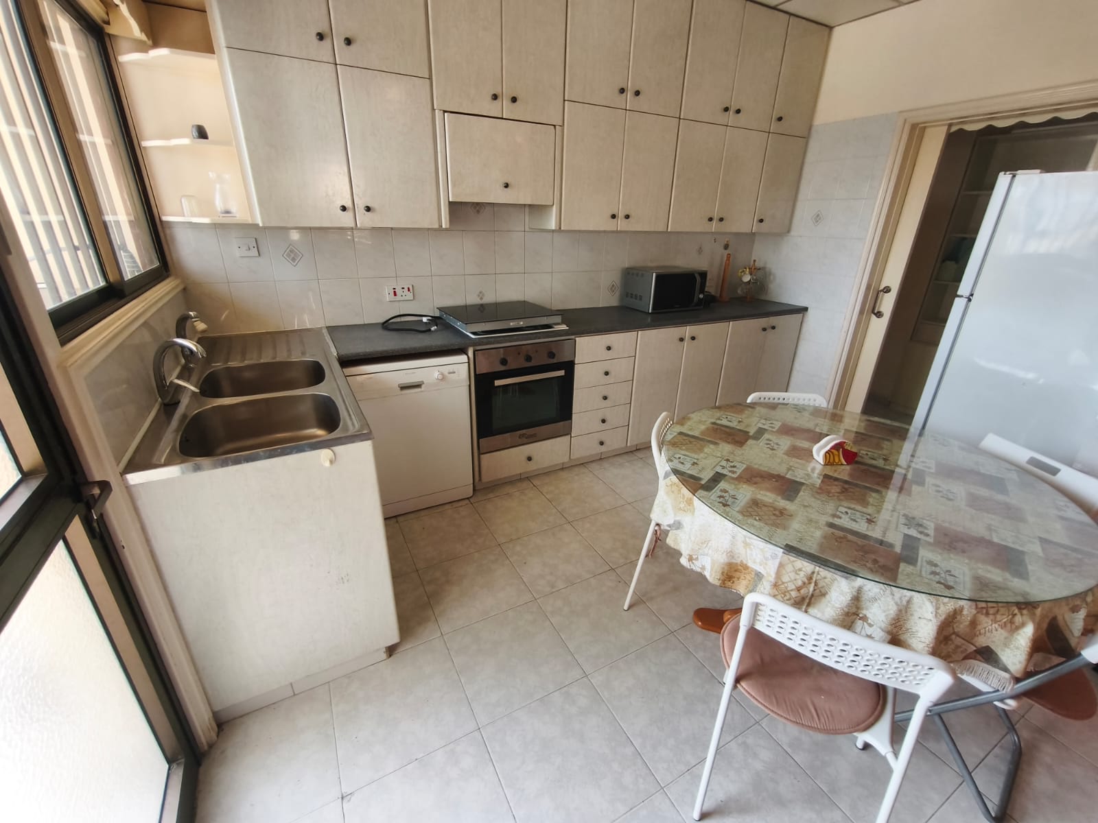 3 + 1 Bedroom Apartment In Aglantzia