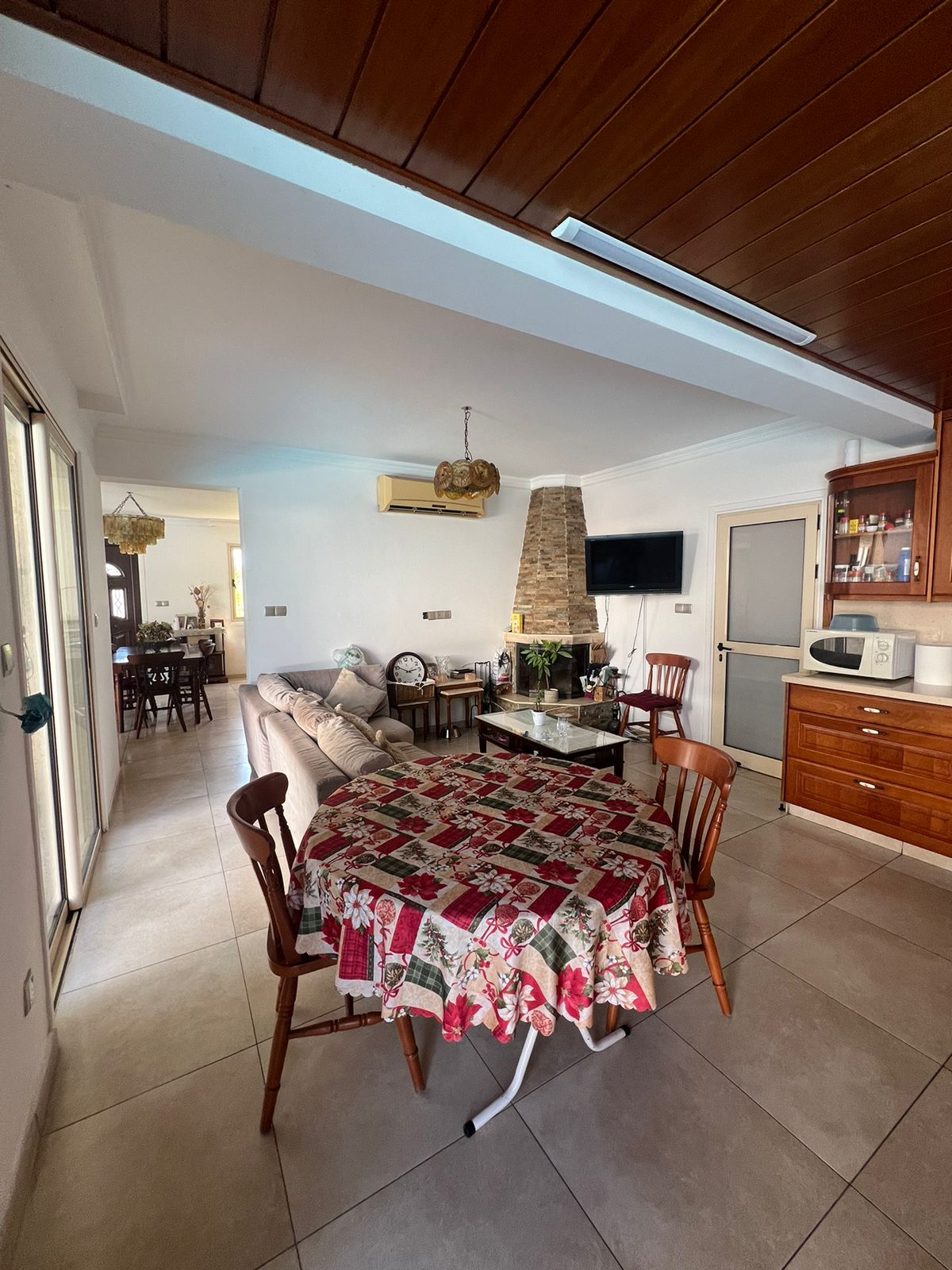 5 Bedroom Detached House In Latsia