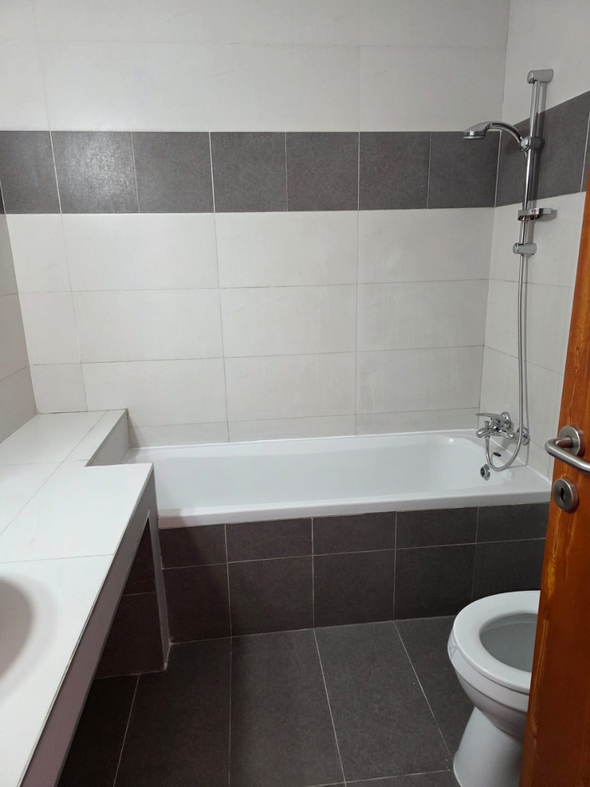 2 Bedroom Apartment for Rent in Aglantzia
