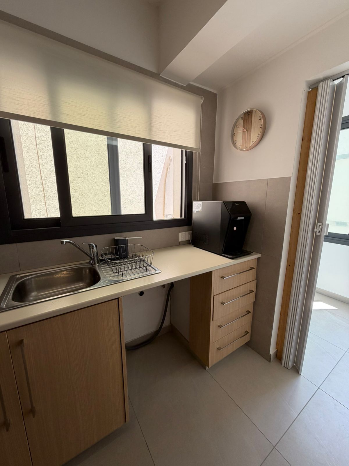 3 Bedroom Apartment for Rent in Strovolos =