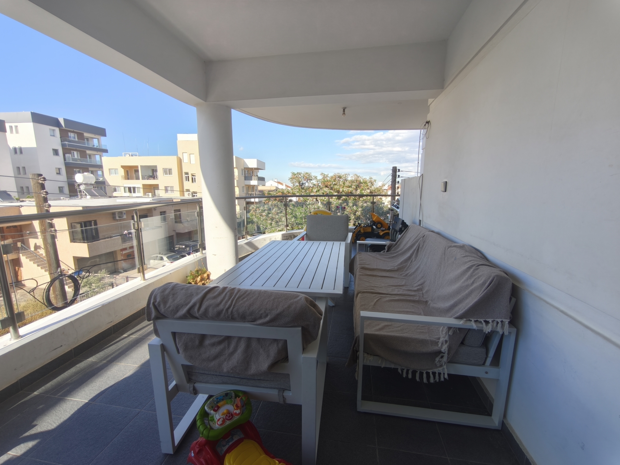 3 Bedroom apartment in Aglantzia