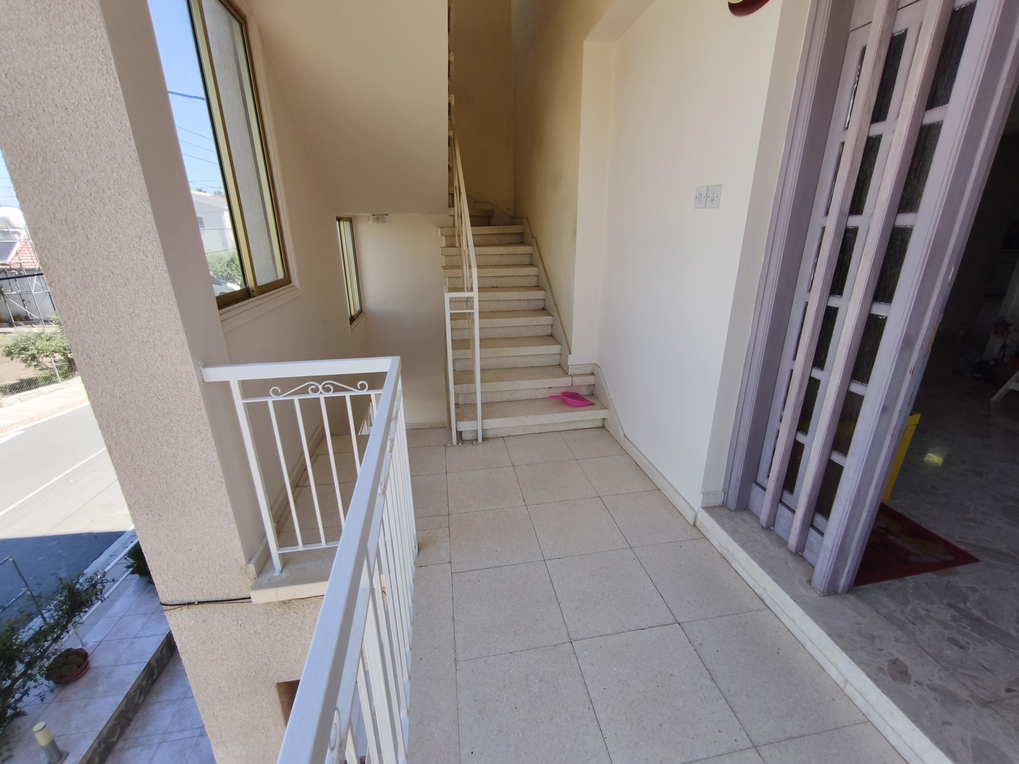 3 Bedroom Apartment for Rent in Parissinos