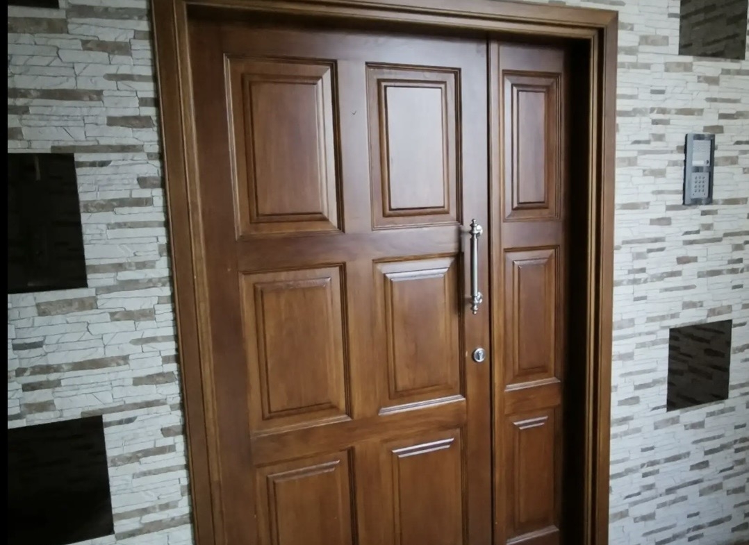 1078