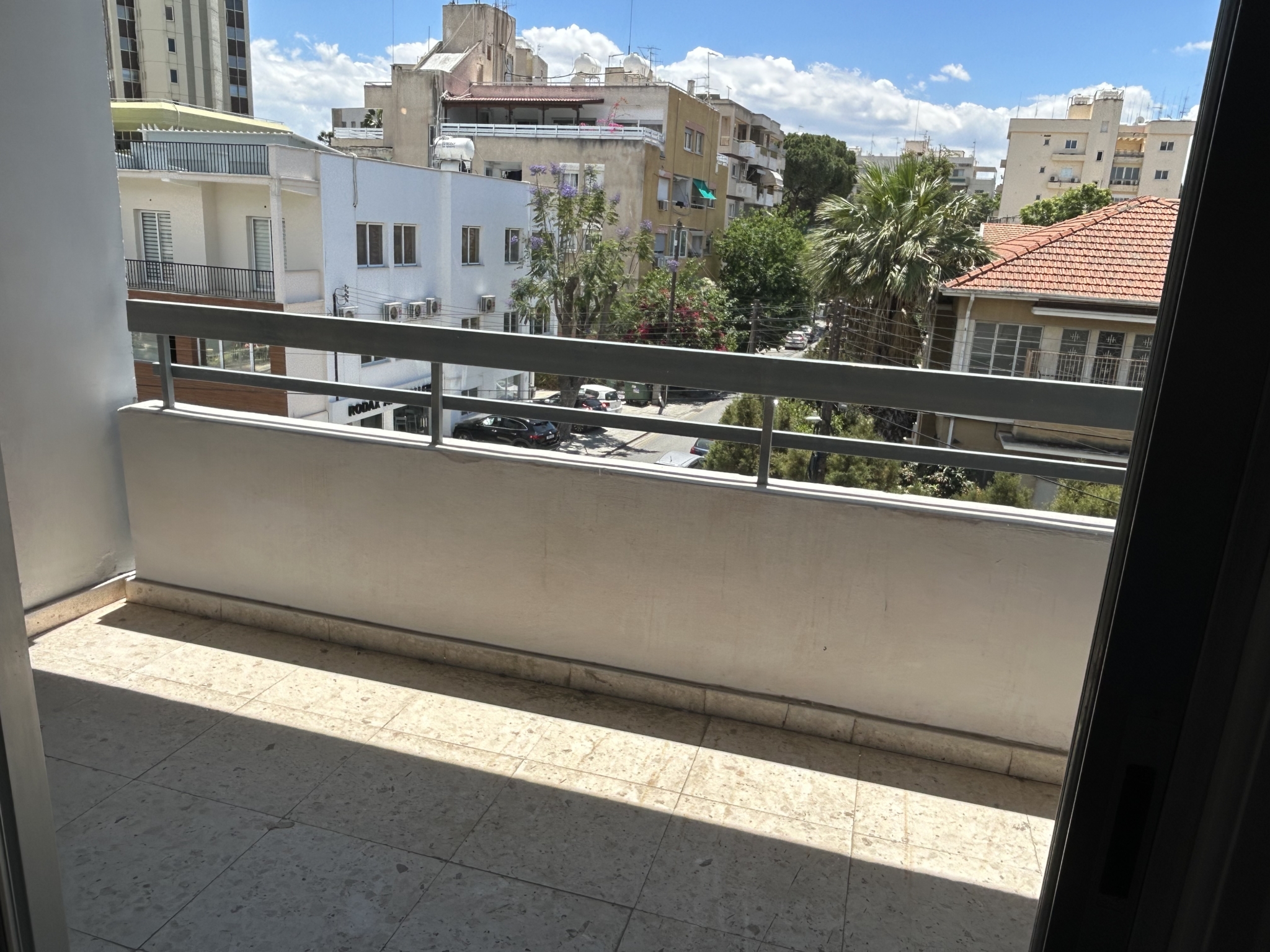 2 Bedroom Apartment For Rent In Agioi Omologites