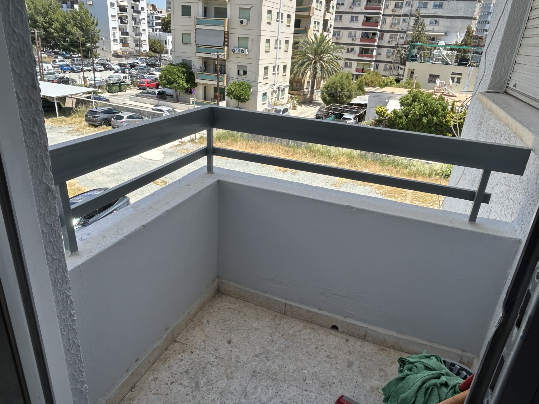 2 Bedroom Apartment For Rent In Agioi Omologites