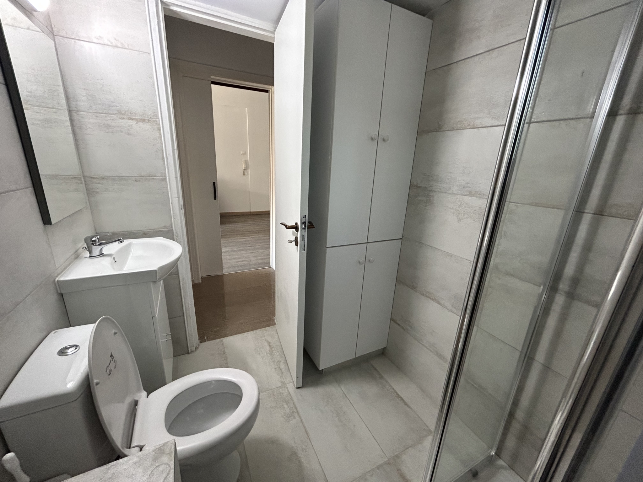 2 Bedroom Apartment For Rent In Agioi Omologites