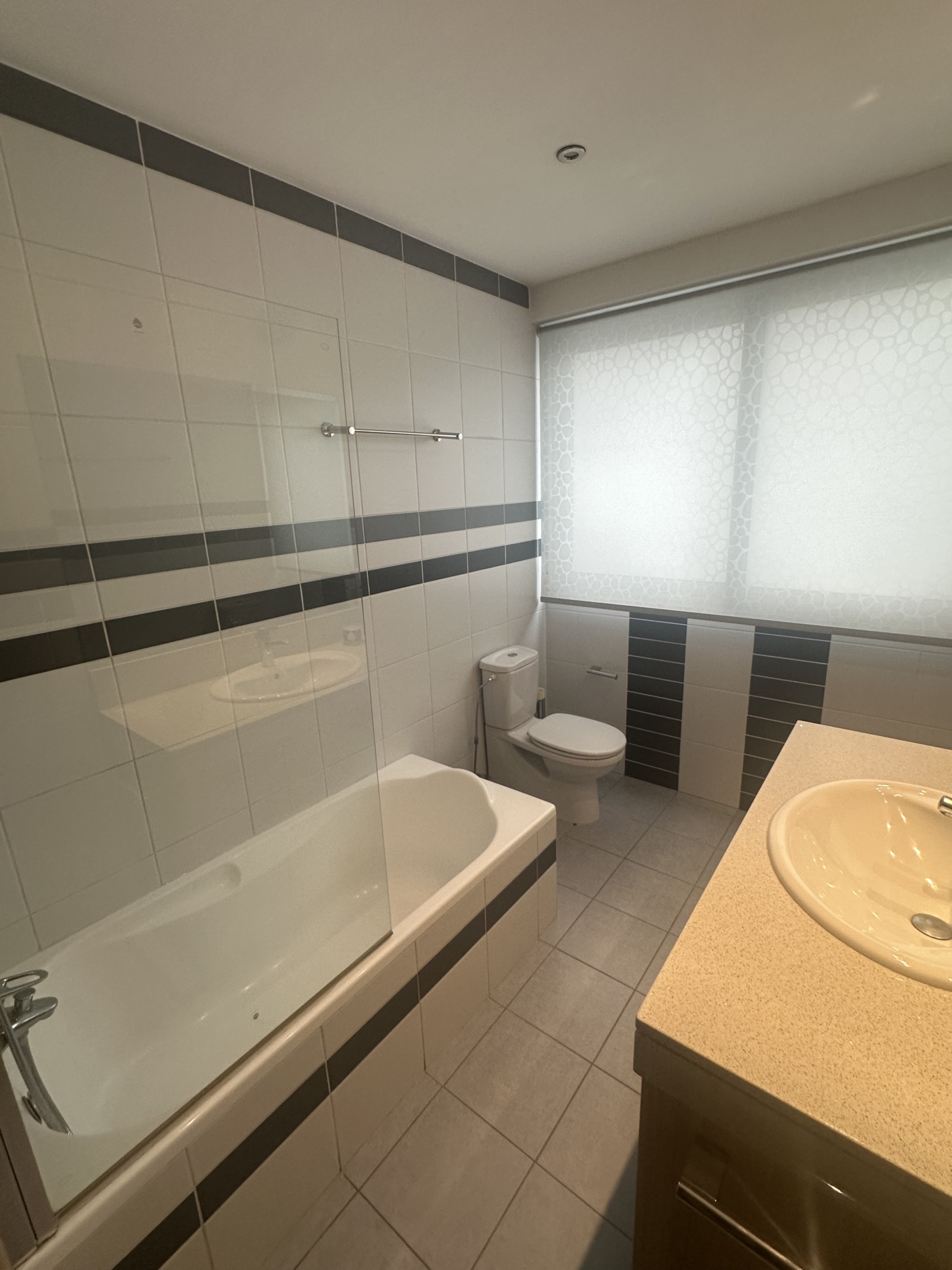 2-Bedroom Flat For Rent In a Prime Location, Aglatzia, Nicosia
