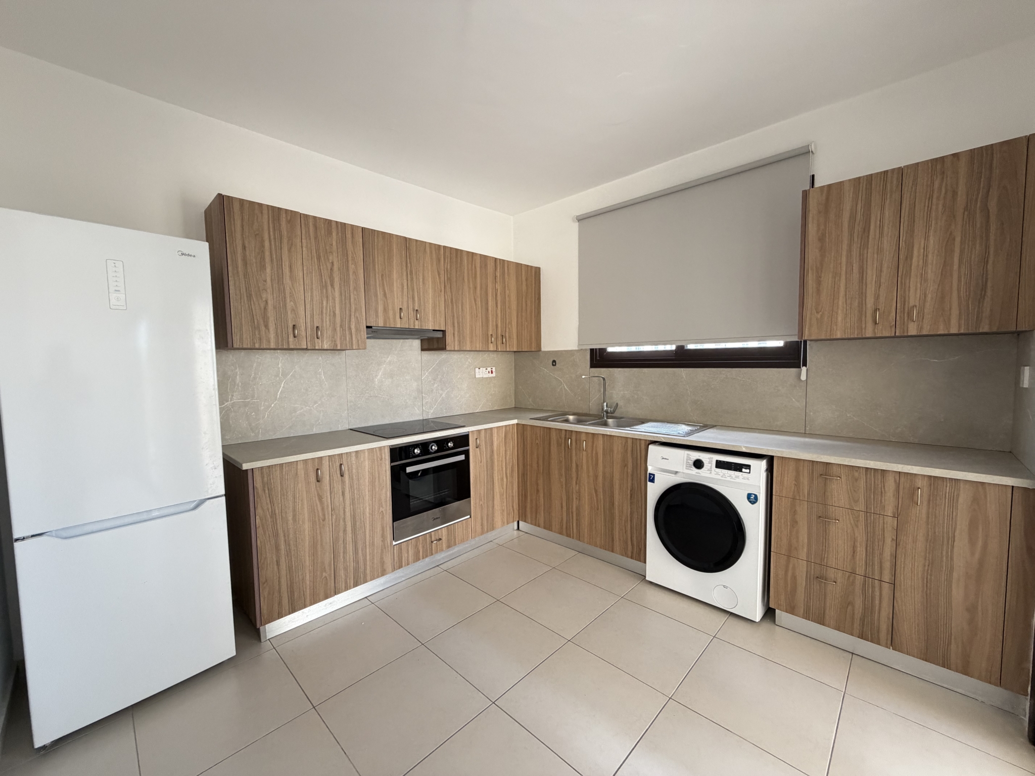 2 Bedroom Apartment For Rent In Aglantzia