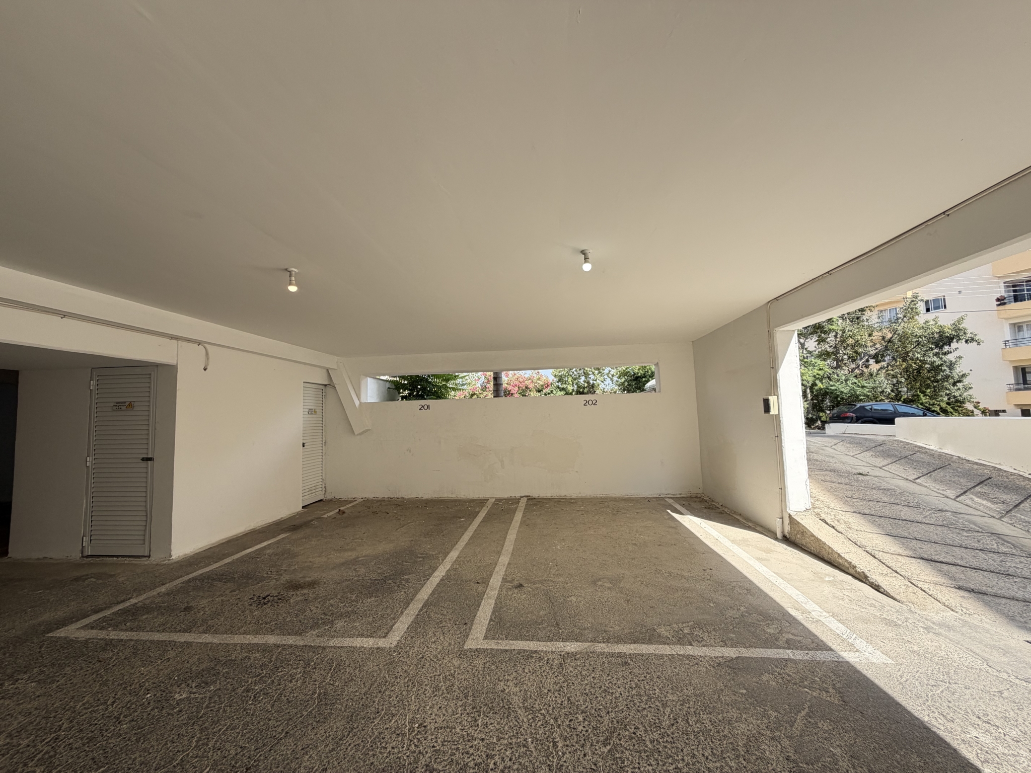 2 Bedroom Apartment For Rent In Aglantzia