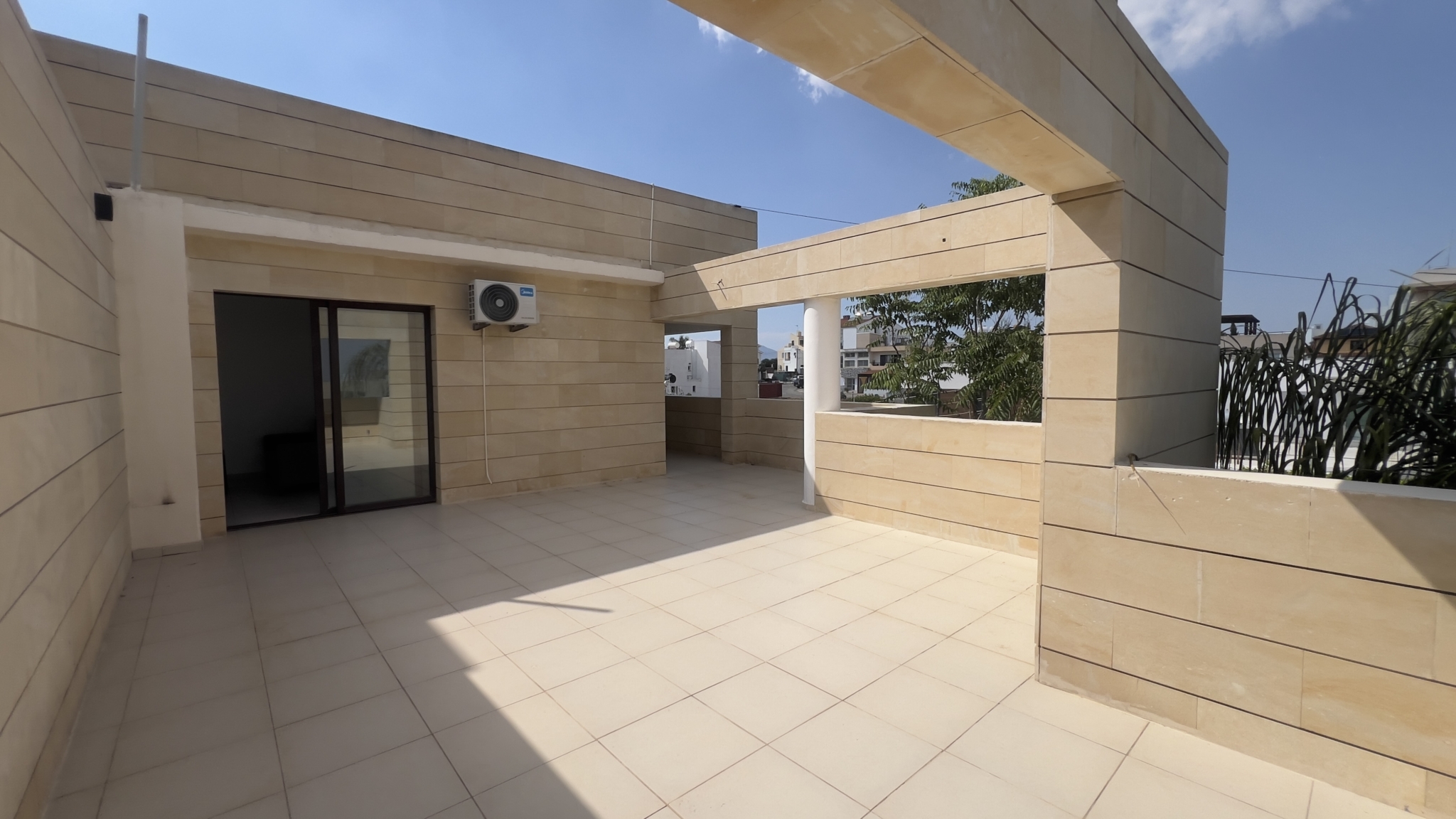 2 Bedroom Apartment For Rent In Aglantzia
