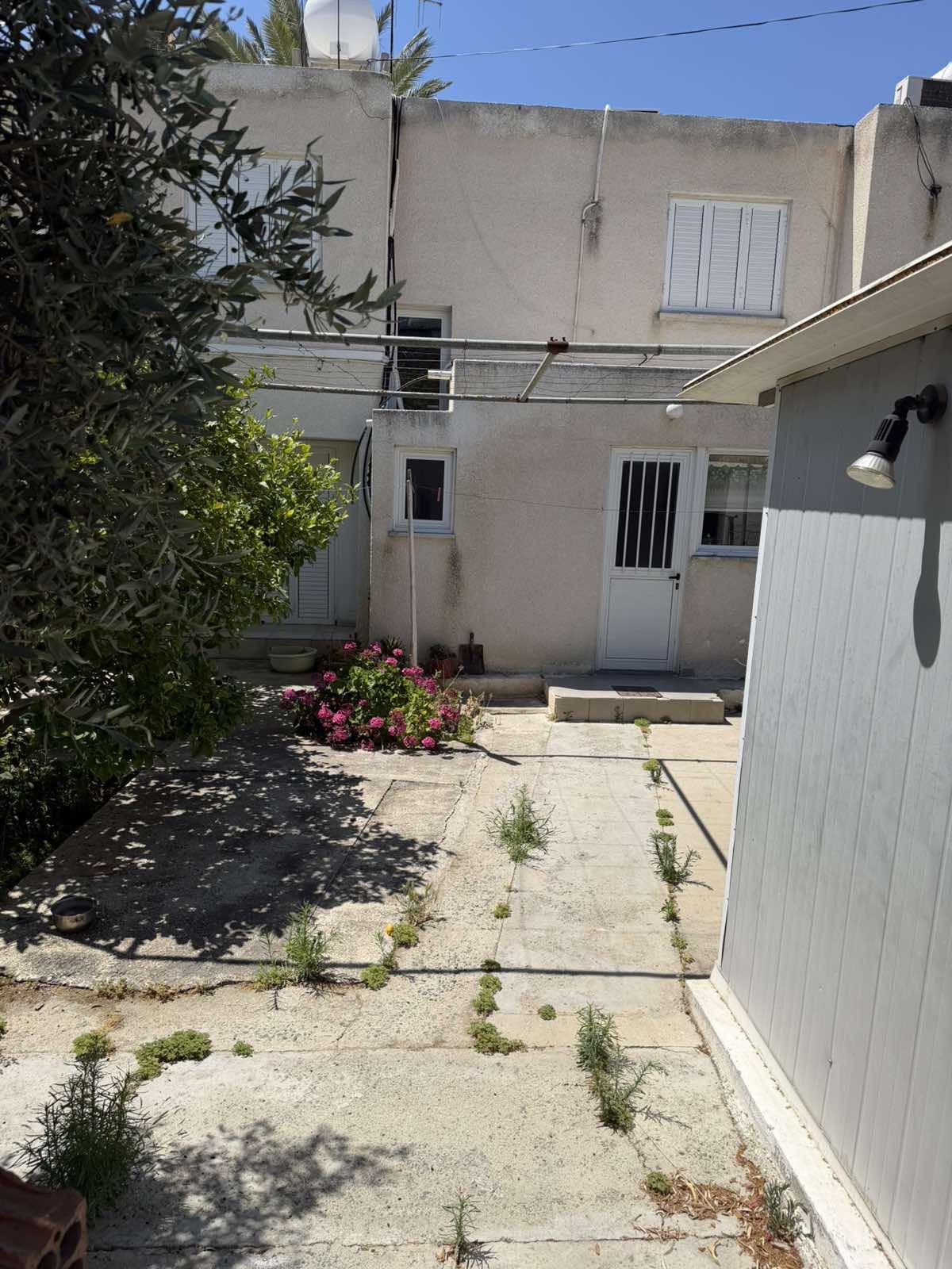 3 Bedroom House For Sale In Aglatzia