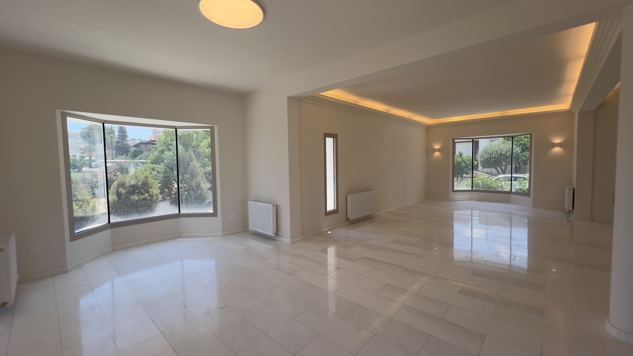 5+1 Bedroom Comer House – Villa For Rent In Aglatzia
