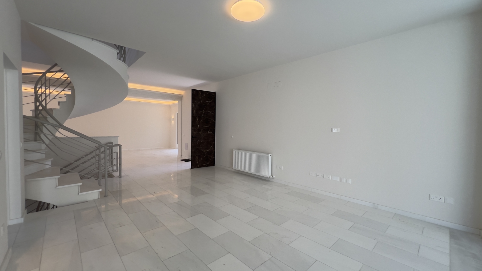 5+1 Bedroom Comer House – Villa For Rent In Aglatzia