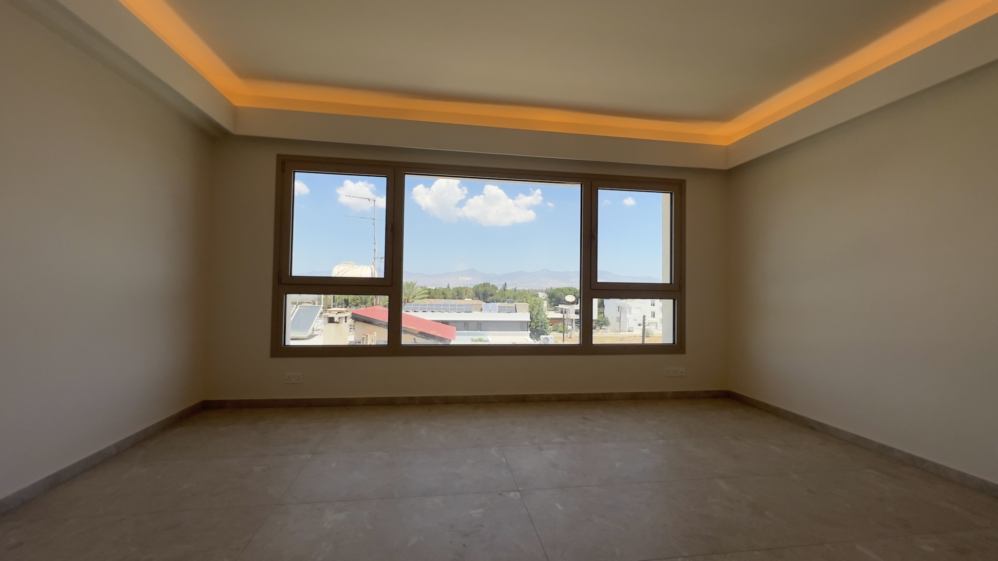 5+1 Bedroom Comer House – Villa For Rent In Aglatzia