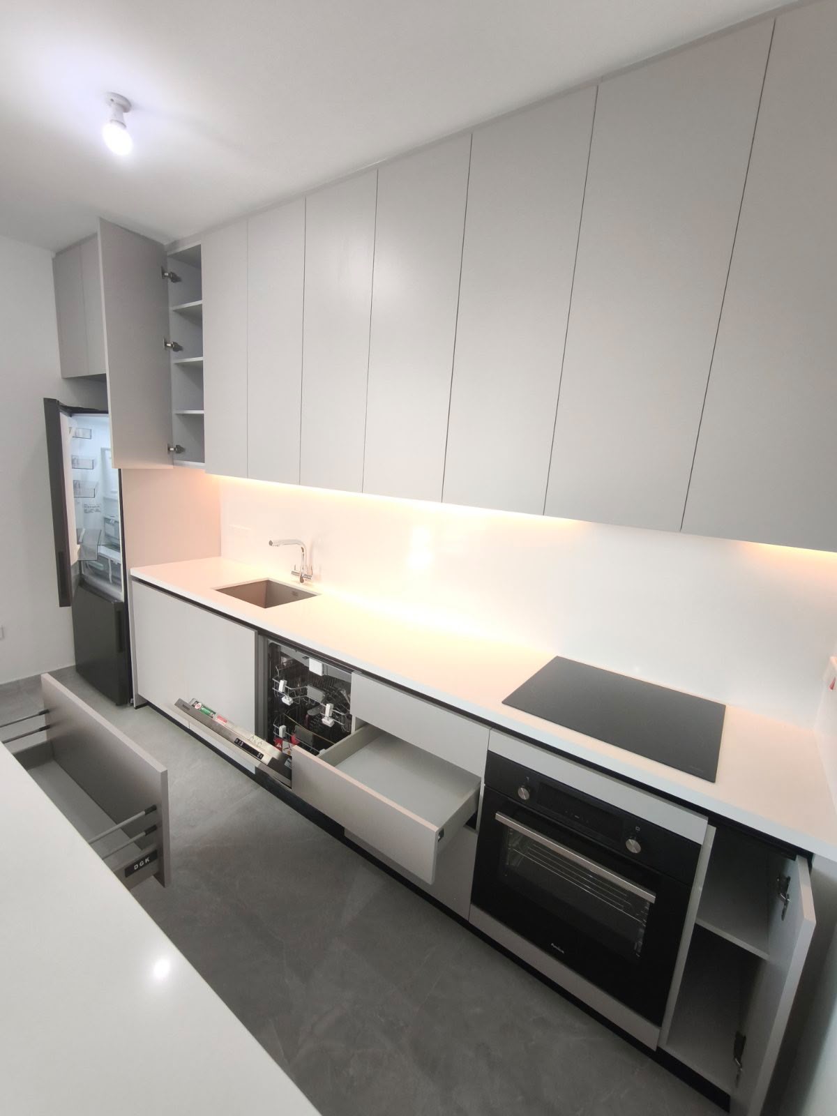 2 Bedroom Penthouse Apartment For Rent In Strovolos