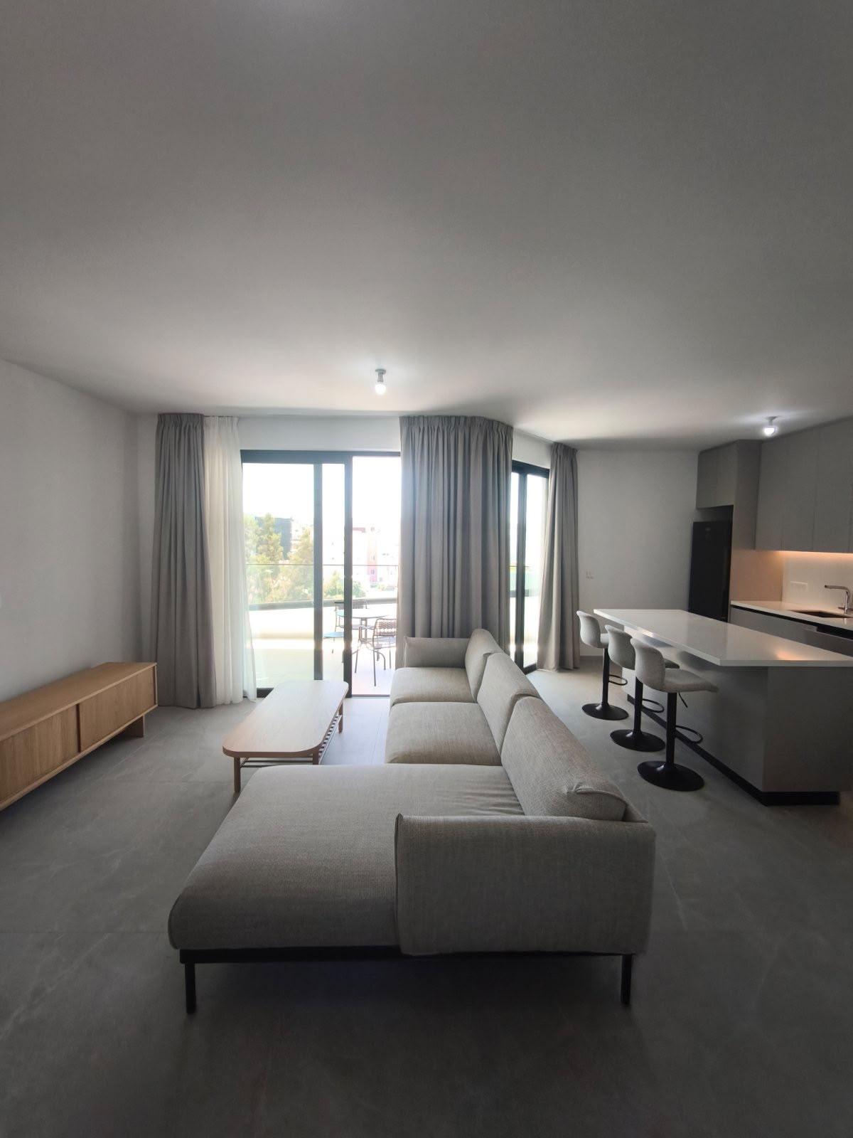 PHOTO-2026-06-05-14-30-49 2 Bedroom Penthouse Apartment For Rent In Strovolos
