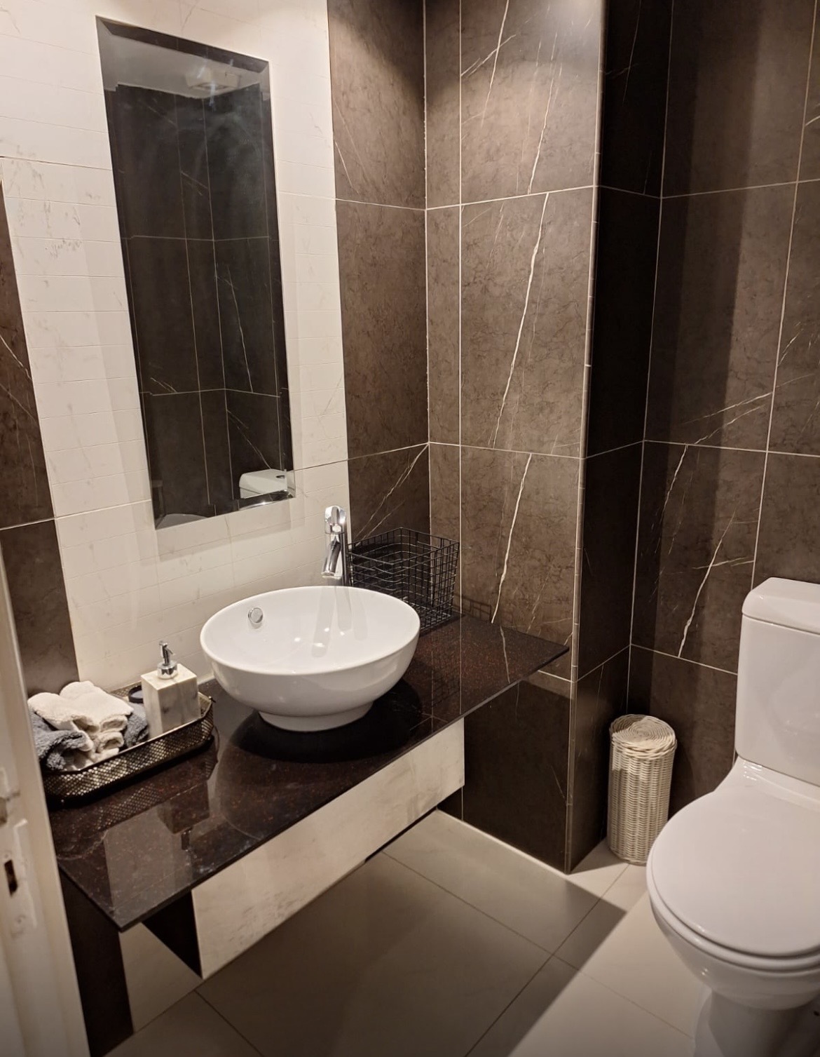 3 Bedroom Apartment For Rent In Aglatzia