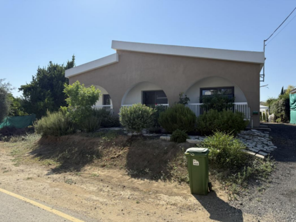 3 Bedroom House For Sale In Psimolofou